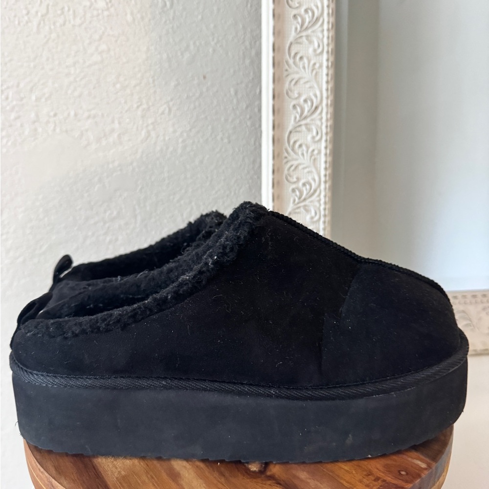 Black Platform Slippers